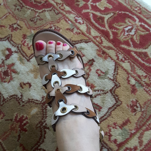 COACH Sandals!! NWT - Picture 4 of 5
